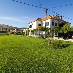 Svilan Apartment Trogir
